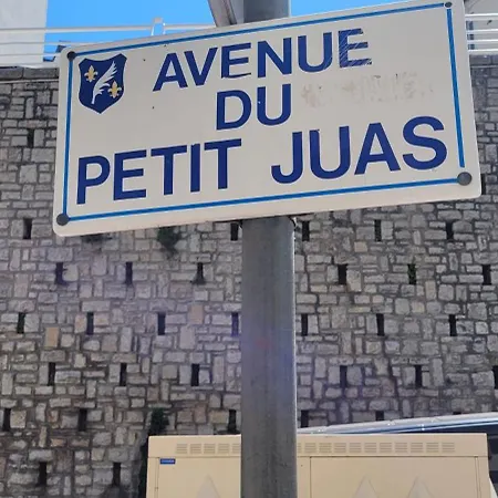 Centre 4 Personnes * カンヌ